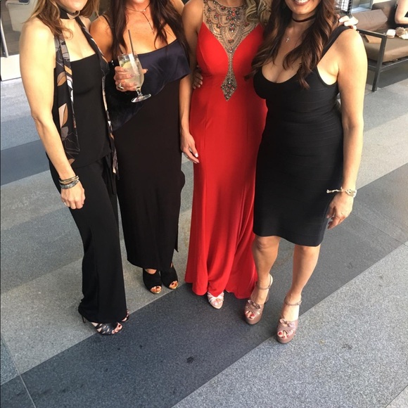 Gown - Picture 2 of 2